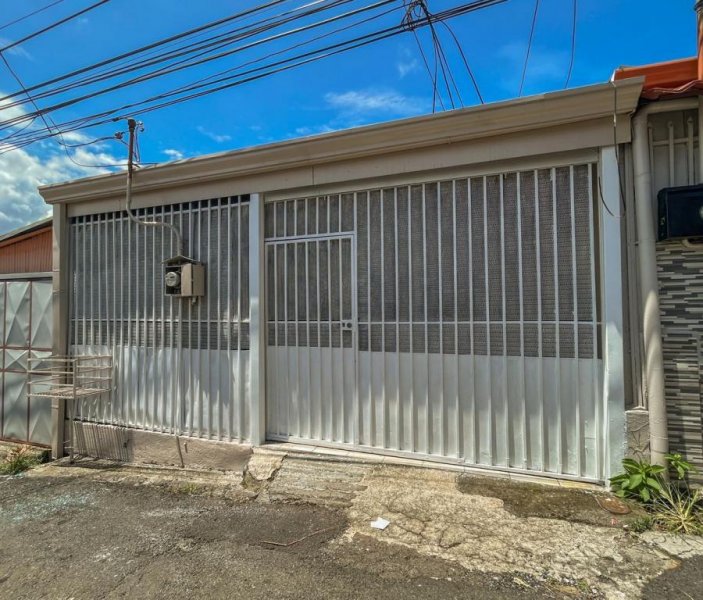 Foto Casa en Venta en Alajuela, Alajuela - ¢ 46.000.000 - CAV59573 - BienesOnLine