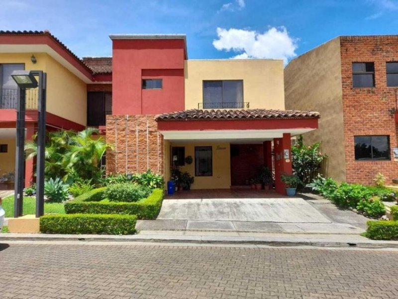 Foto Casa en Venta en Belén, Heredia - U$D 300.000 - CAV66702 - BienesOnLine