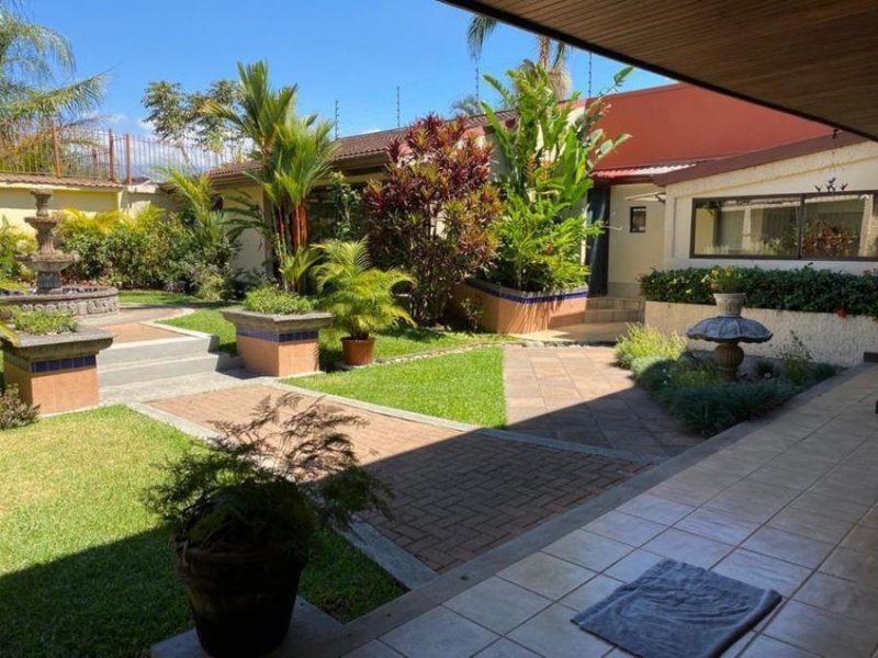 Foto Casa en Venta en Belén, Heredia - U$D 595.000 - CAV39530 - BienesOnLine