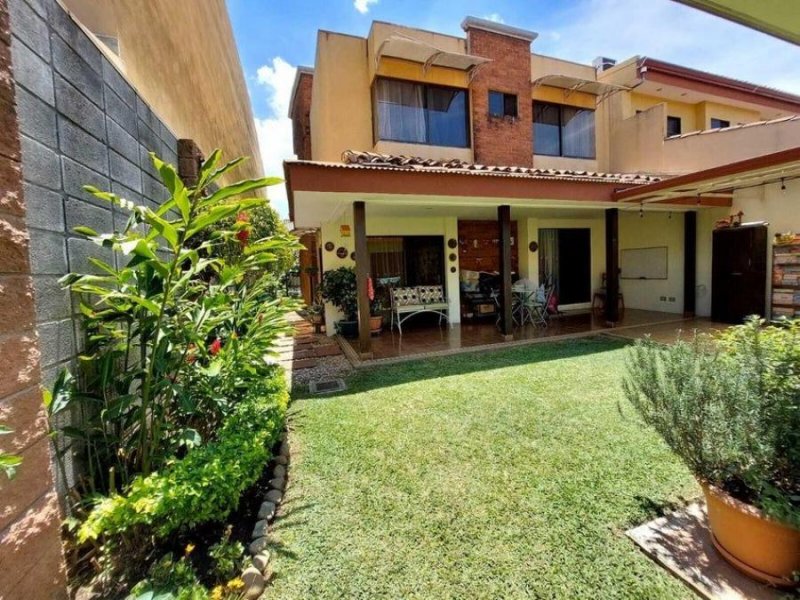 Foto Casa en Venta en Belén, Heredia - U$D 290.000 - CAV102081 - BienesOnLine