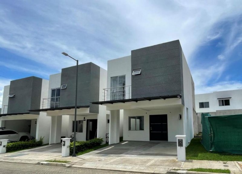 Foto Casa en Venta en Brasil, Mora, San José - U$D 175.000 - CAV60637 - BienesOnLine