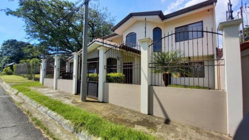 Foto Casa en Venta en Brasil, San José - U$D 298.000 - CAV78997 - BienesOnLine