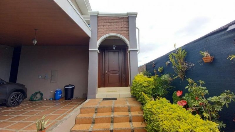 Foto Casa en Venta en Cartago, Cartago - ¢ 118.000.000 - CAV75088 - BienesOnLine