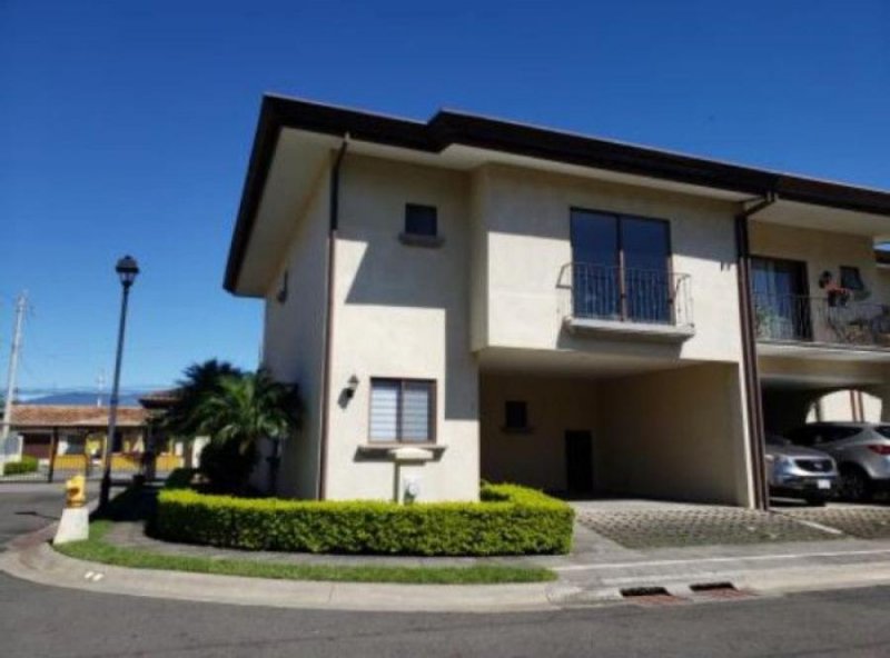 Casa en Venta en  San Antonio, Heredia