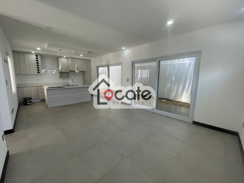 Foto Casa en Venta en Santa Ana, Santa Ana, San José - U$D 259.000 - CAV89625 - BienesOnLine