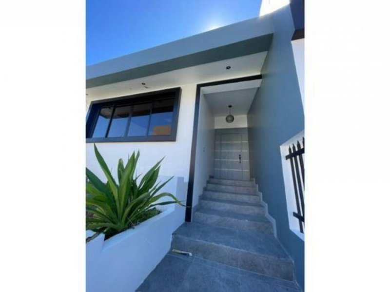 Foto Casa en Venta en Curridabat, San José - U$D 295.000 - CAV100403 - BienesOnLine