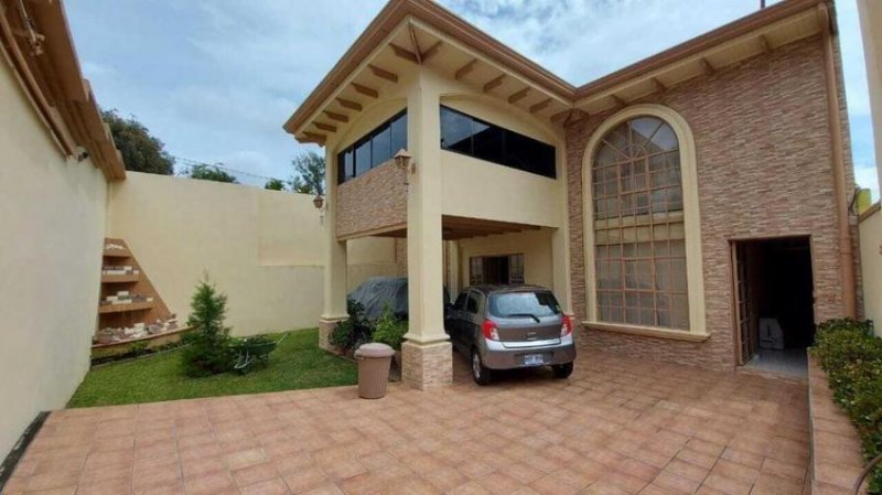 Foto Casa en Venta en curridabat, Curridabat, San José - U$D 590.000 - CAV43483 - BienesOnLine