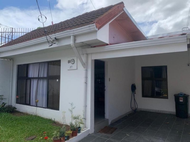 Foto Casa en Venta en Curridabat, San José - U$D 124.999 - CAV79922 - BienesOnLine