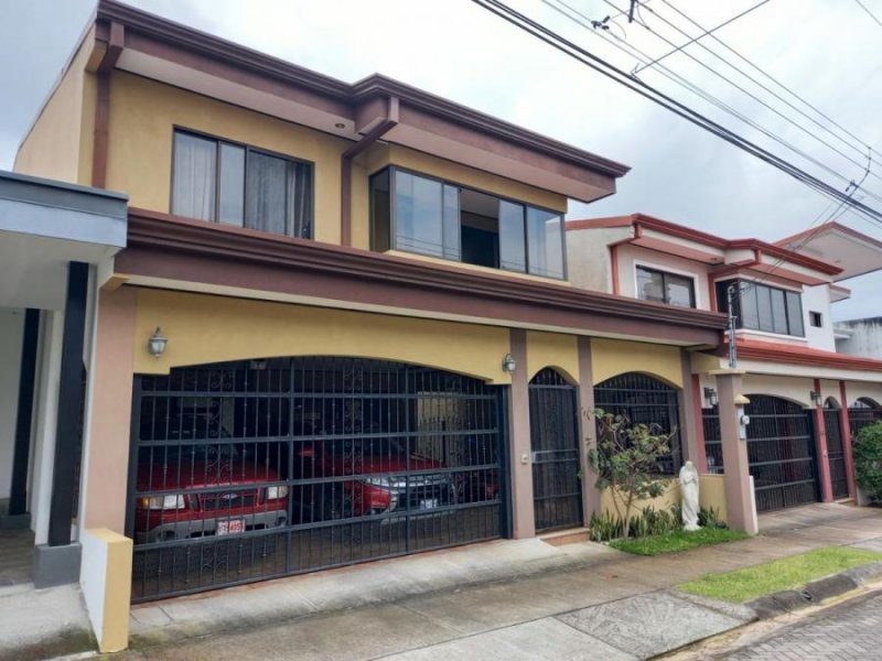 Foto Casa en Venta en Desamparados, Alajuela - U$D 265.000 - CAV65378 - BienesOnLine