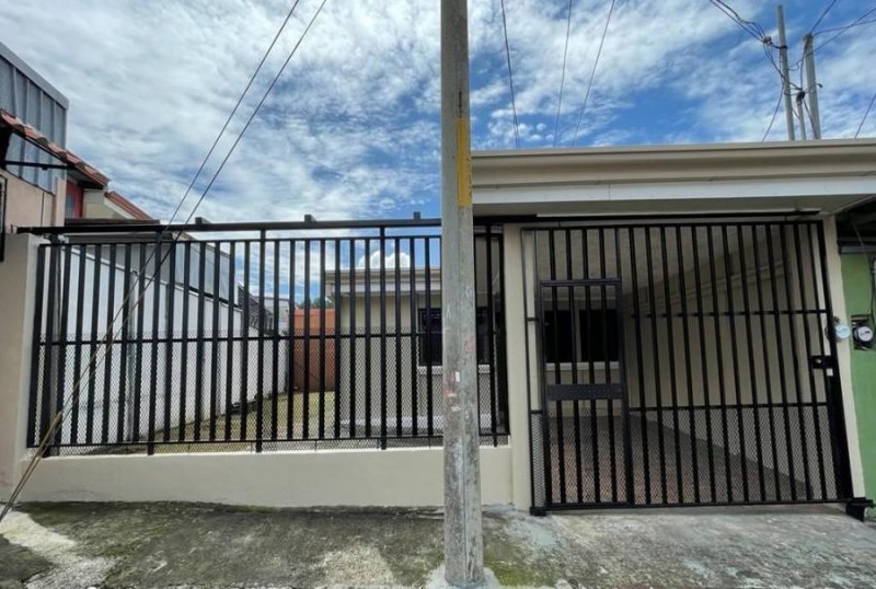 Foto Casa en Venta en Alajuela, Alajuela - U$D 102.000 - CAV52731 - BienesOnLine