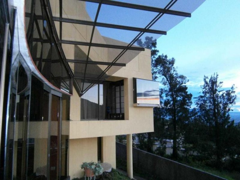 Foto Casa en Venta en Escazú, San José - U$D 680.000 - CAV36568 - BienesOnLine