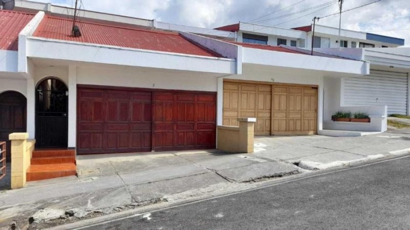 Foto Casa en Venta en Escazú, San José - U$D 220.000 - CAV56057 - BienesOnLine