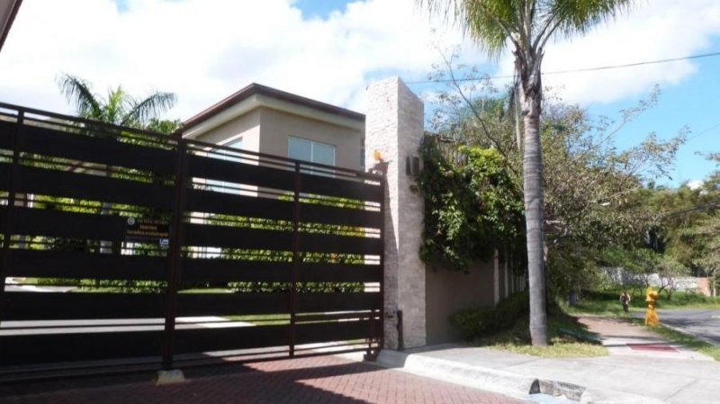 Foto Casa en Venta en Escazú, San José - U$D 850.000 - CAV55814 - BienesOnLine