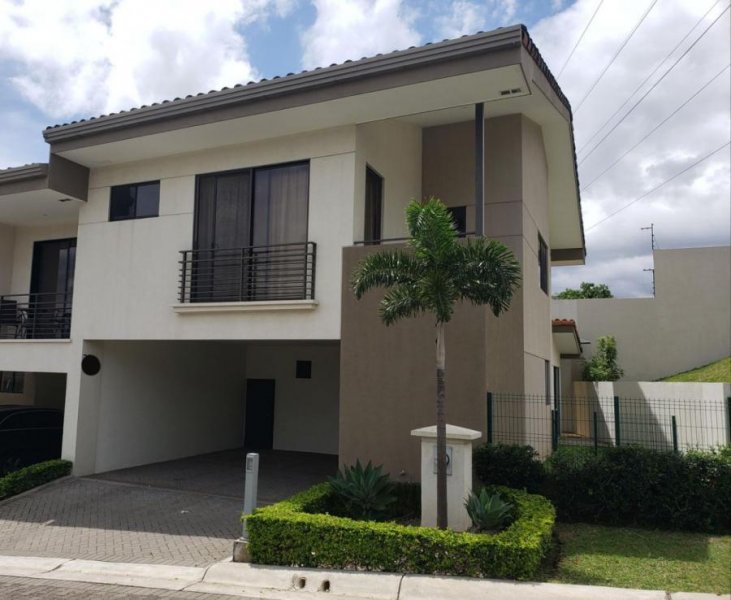 Foto Casa en Venta en Escazú, San José - U$D 280.000 - CAV65075 - BienesOnLine