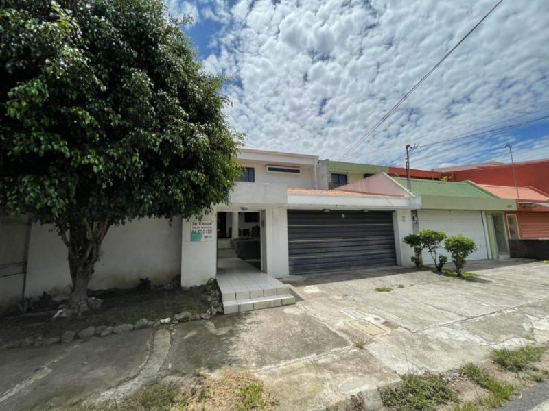 Foto Casa en Venta en Escazú, San José - U$D 325.000 - CAV65088 - BienesOnLine