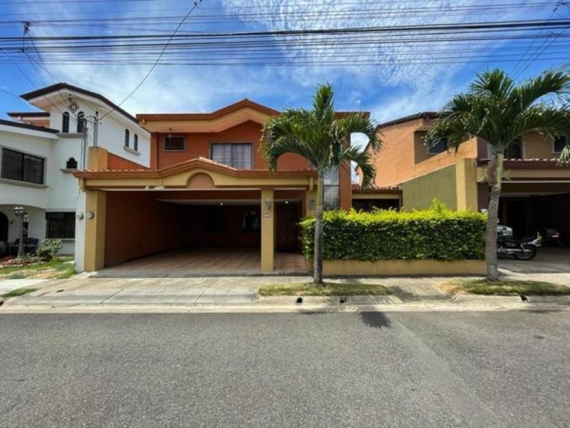 Foto Casa en Venta en Flores, Heredia - U$D 290.000 - CAV70927 - BienesOnLine