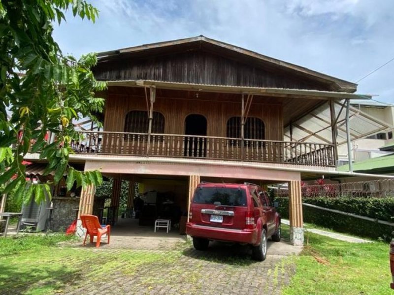 Casa en Venta en  Garabito, Puntarenas