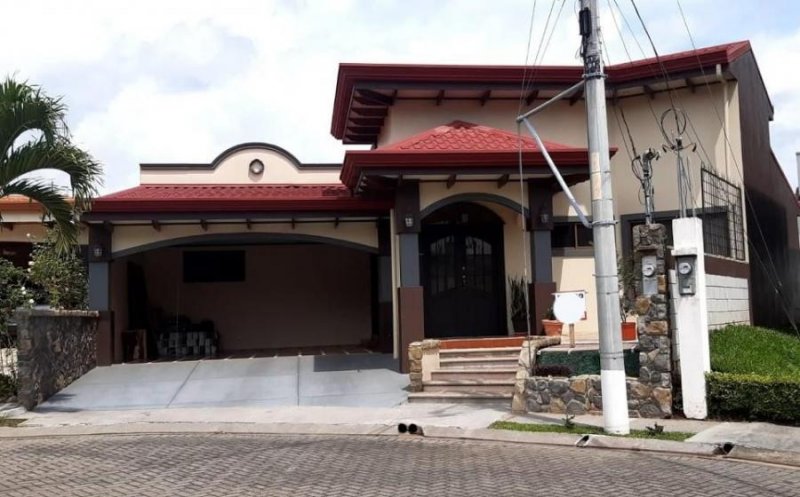 Foto Casa en Venta en Grecia, Alajuela - U$D 175.000 - CAV73875 - BienesOnLine