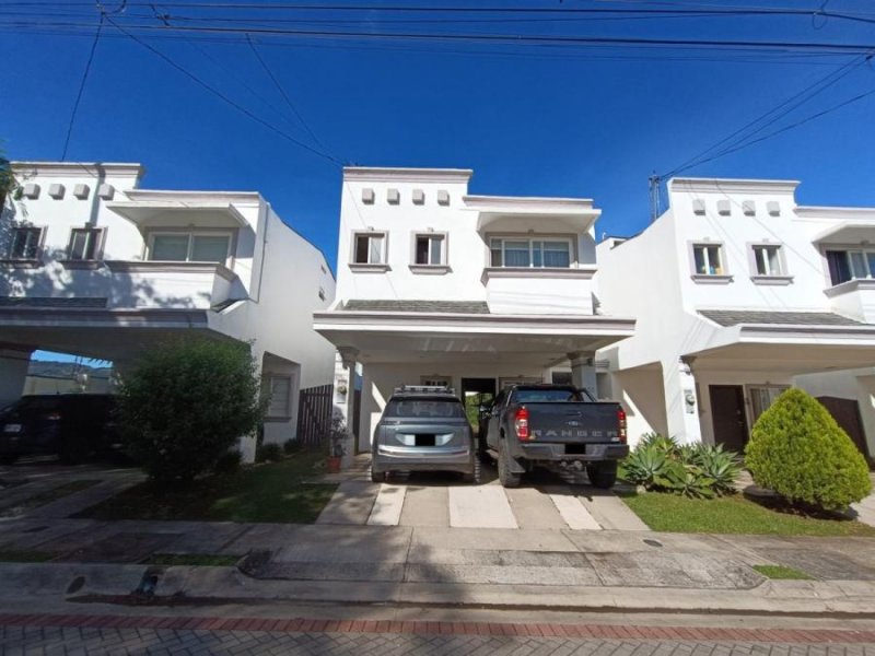 Foto Casa en Venta en Alajuela, Alajuela - U$D 155.000 - CAV87309 - BienesOnLine