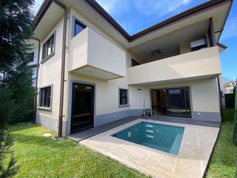 Foto Casa en Venta en Heredia, Heredia - U$D 625.000 - CAV115150 - BienesOnLine