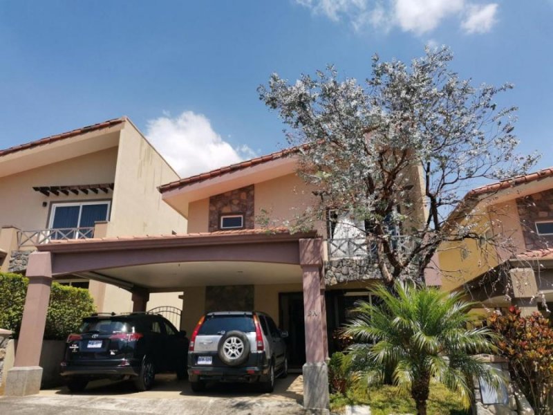 Foto Casa en Venta en Heredia, Heredia - U$D 260.000 - CAV88385 - BienesOnLine