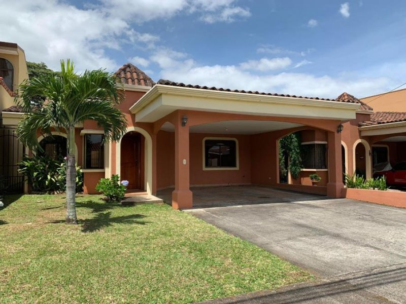 Foto Casa en Venta en Heredia, Heredia - ¢ 111.500.000 - CAV32600 - BienesOnLine