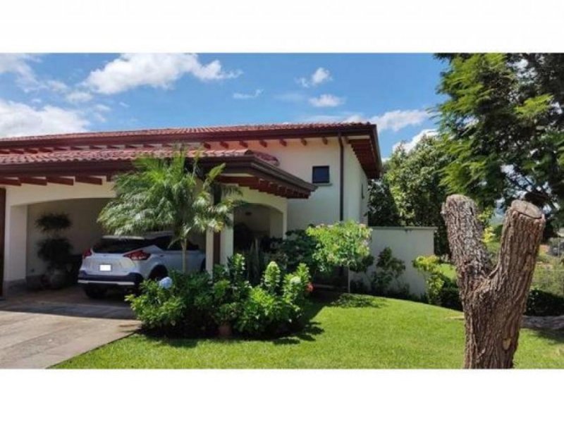 Foto Casa en Venta en Alajuela, Alajuela - U$D 280.000 - CAV90835 - BienesOnLine