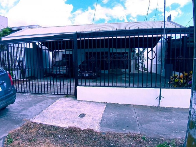 Foto Casa en Venta en Moravia, San José - U$D 380.000 - CAV58449 - BienesOnLine