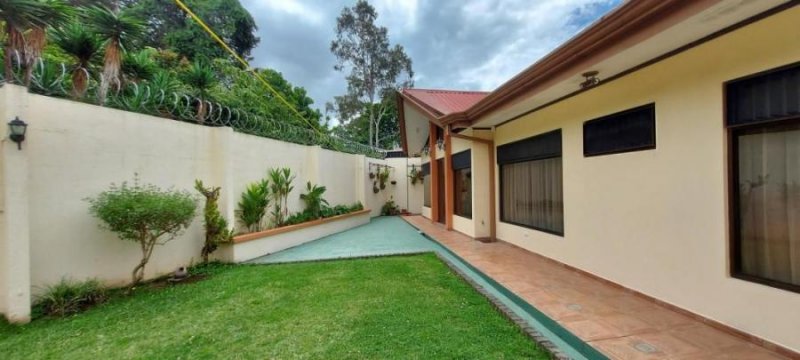 Foto Casa en Venta en La Unión, Cartago - U$D 225.000 - CAV29291 - BienesOnLine