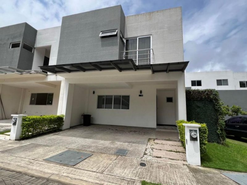 Foto Casa en Venta en Mora, San José - U$D 209.000 - CAV60360 - BienesOnLine