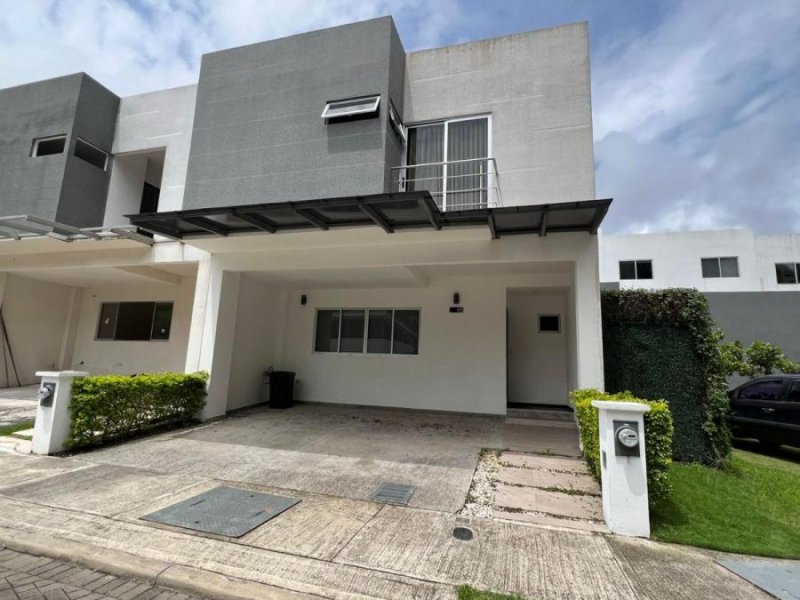 Foto Casa en Venta en Mora, San José - U$D 209.000 - CAV67423 - BienesOnLine