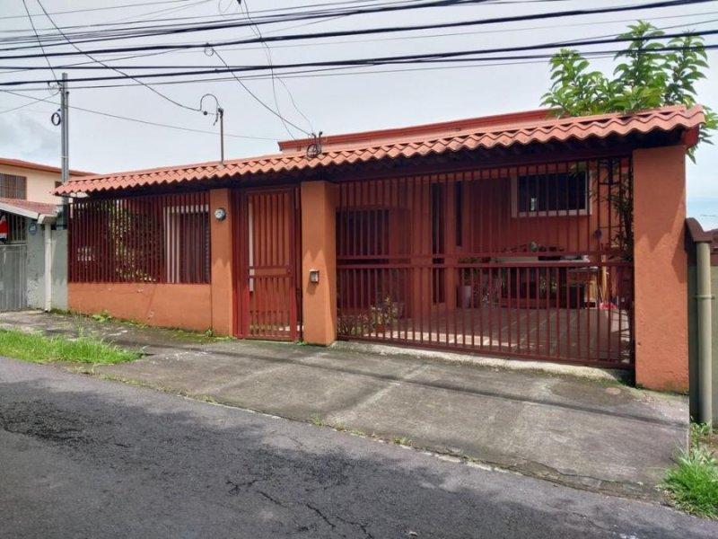 Foto Casa en Venta en Mora, San José - U$D 245.000 - CAV90349 - BienesOnLine