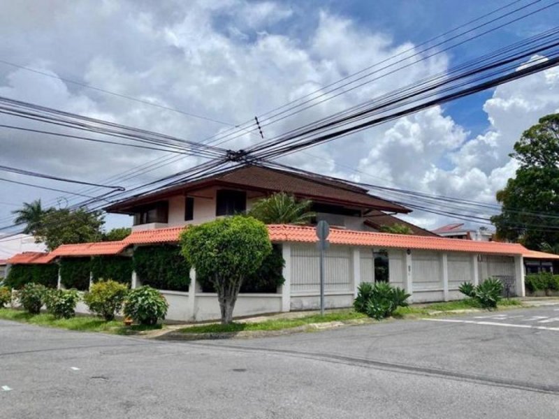 Foto Casa en Venta en San Vicente, Moravia, San José - U$D 400.000 - CAV43659 - BienesOnLine