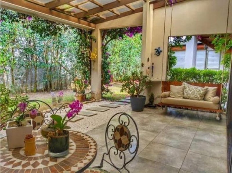 Foto Casa en Venta en Moravia, San José - U$D 385.000 - CAV89520 - BienesOnLine