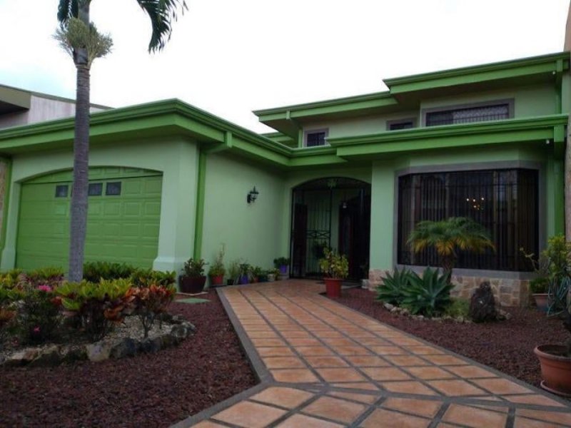 Foto Casa en Venta en Moravia, San José - U$D 618.000 - CAV72225 - BienesOnLine