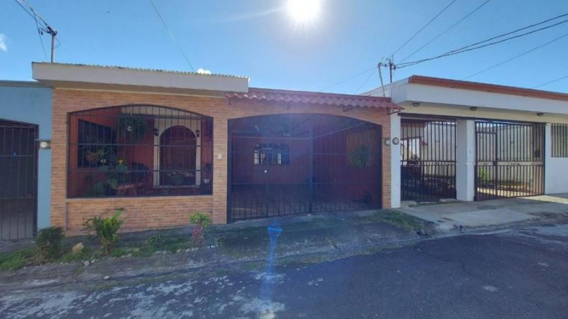 Casa en Venta en  Oreamuno, Cartago