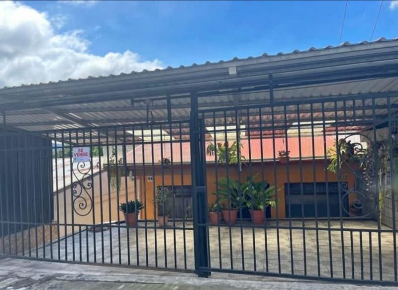 Casa en venta en Palmares de Alajuela. En oferta. 