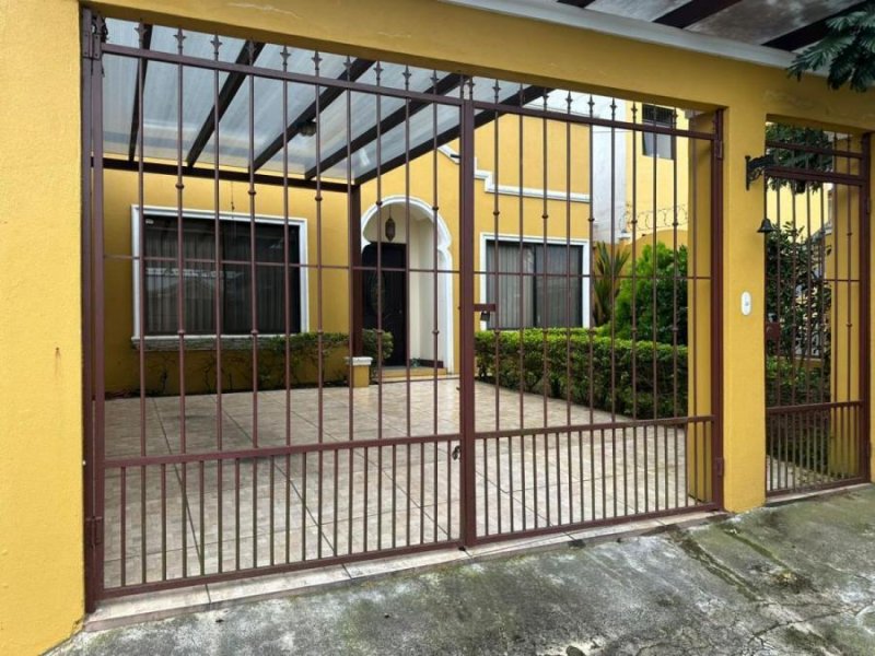 Foto Casa en Venta en Paraíso, Cartago - ¢ 75.000.000 - CAV83793 - BienesOnLine