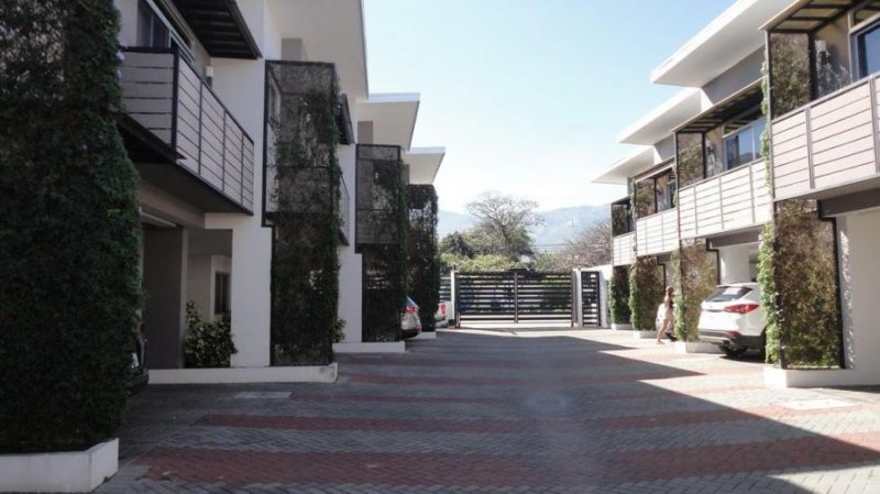 Foto Casa en Venta en Santa Ana, San José - U$D 199.000 - CAV50668 - BienesOnLine