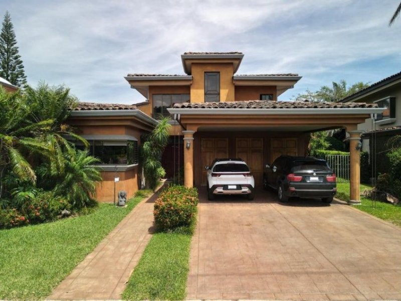 Foto Casa en Venta en Pozos, Santa Ana, San José - U$D 595.000 - CAV74607 - BienesOnLine