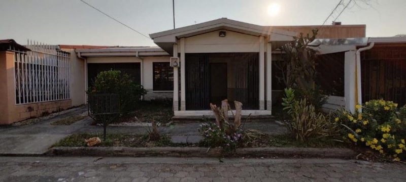 Foto Casa en Venta en RESIDENCIAL EL CORAL, Puntarenas, Puntarenas - ¢ 44.000.000 - CAV73431 - BienesOnLine