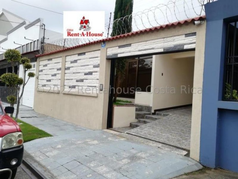 Foto Casa en Venta en San Francisco de Dos Ríos, San José - U$D 240.000 - CAV78882 - BienesOnLine