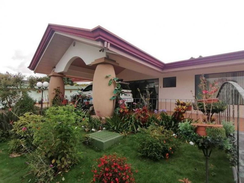 Foto Casa en Venta en San Isidro, Heredia - U$D 750.000 - CAV66608 - BienesOnLine