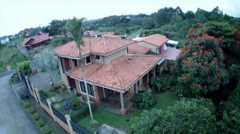 Foto Casa en Venta en Heredia, Heredia - U$D 349.000 - CAV56618 - BienesOnLine