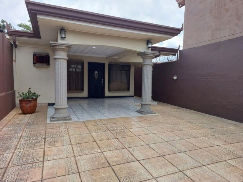 Foto Casa en Venta en San Rafael, Alajuela - U$D 134.000 - CAV73741 - BienesOnLine