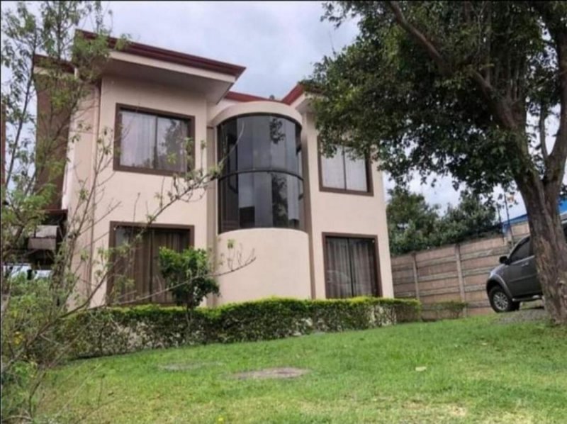 Foto Casa en Venta en San Rafael, Heredia - U$D 270.000 - CAV64316 - BienesOnLine