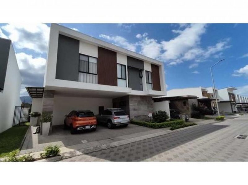 Foto Casa en Venta en Santa Ana, San José - U$D 480.000 - CAV89307 - BienesOnLine