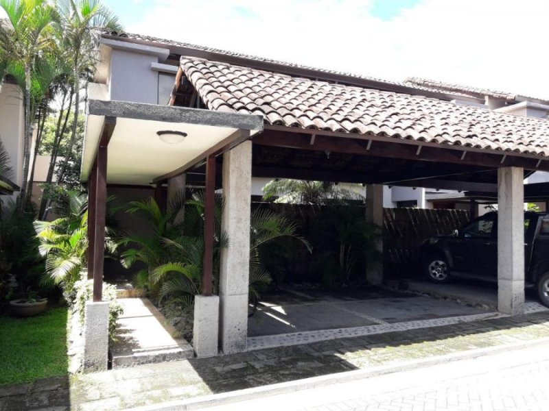 Foto Casa en Venta en Pozos, Santa Ana, San José - U$D 175.000 - CAV32375 - BienesOnLine