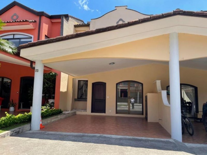 Foto Casa en Venta en Santa Ana, San José - U$D 168.500 - CAV41809 - BienesOnLine