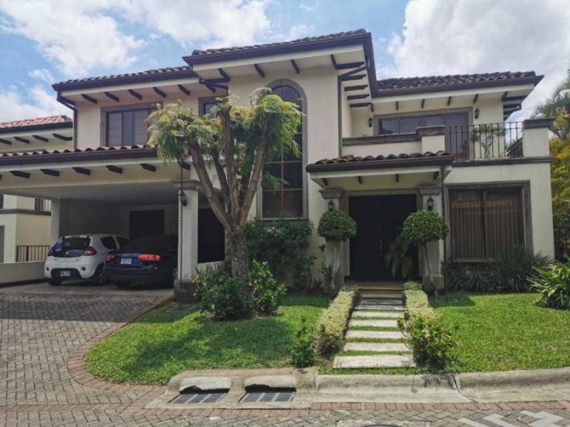 Foto Casa en Venta en Santa Ana, San José - U$D 475.000 - CAV45407 - BienesOnLine